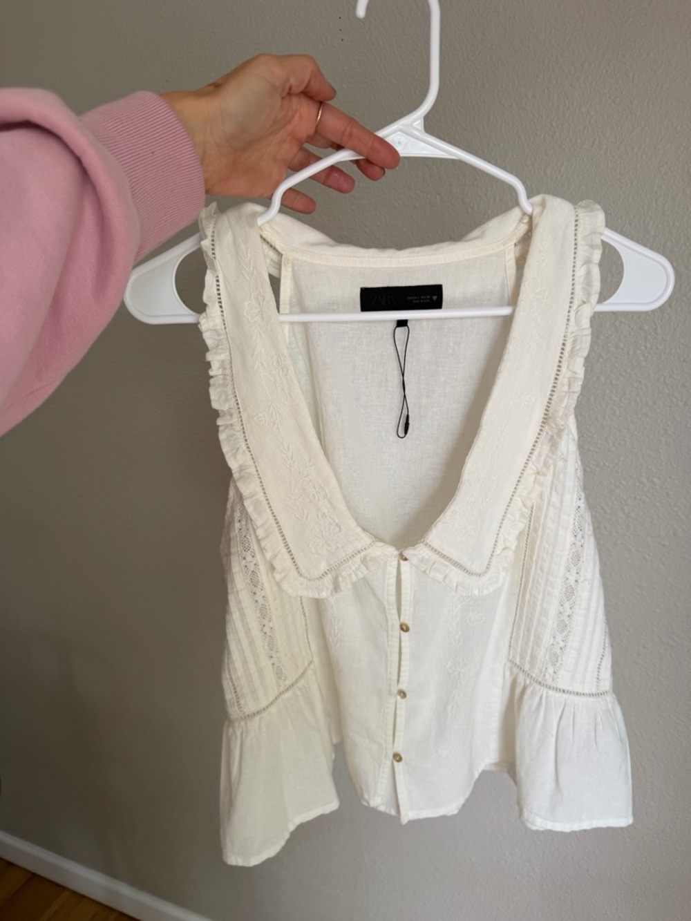 Zara Cream Eyelet Lace-Trim Button Front Sleeveless Top